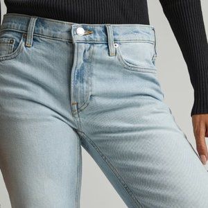 Everlane  Low-Rise Shortie Jeans in Light wash size 27